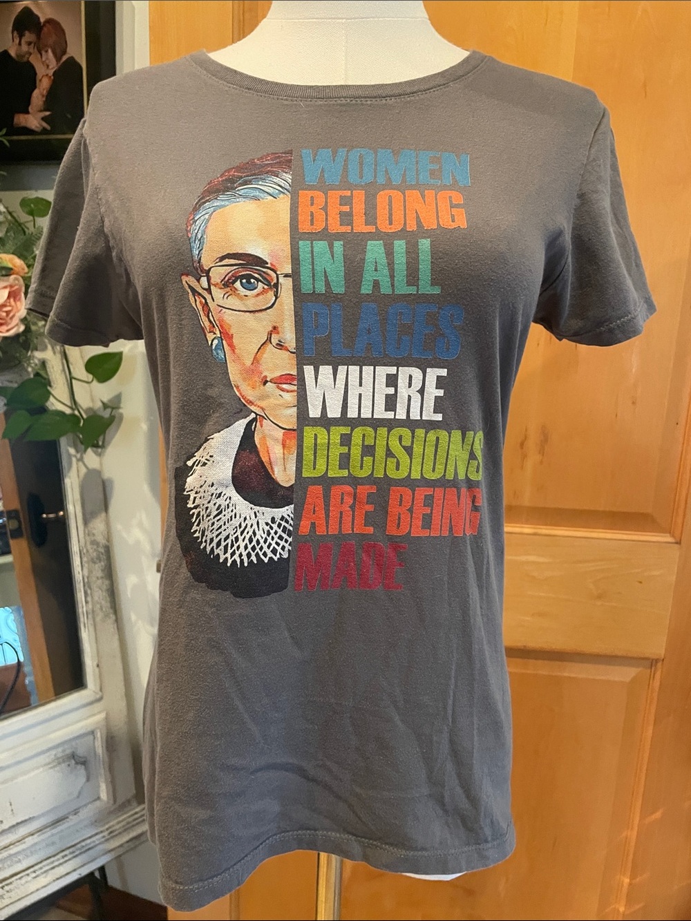 Graphic Women Belong RBG Attorney Law Mom Tee T-Shirt in Charcoal Small